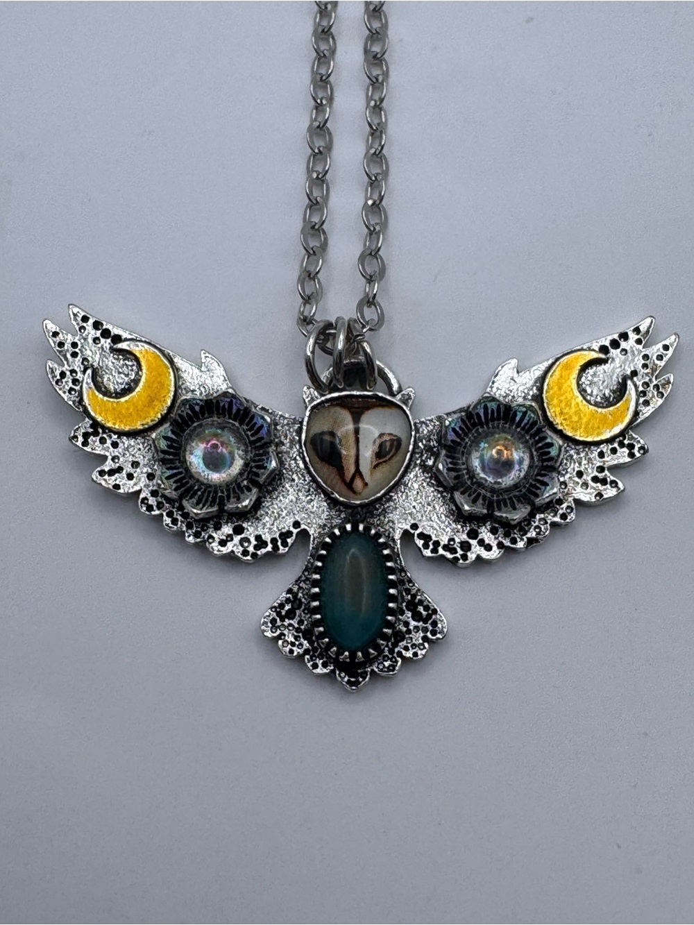 Vintage Style Quiet Watcher Owl Pendant Necklace